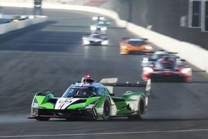 #63 Iron Lynx Lamborghini SC63: Matteo Cairoli, Andrea Caldarelli, Romain Grosjean