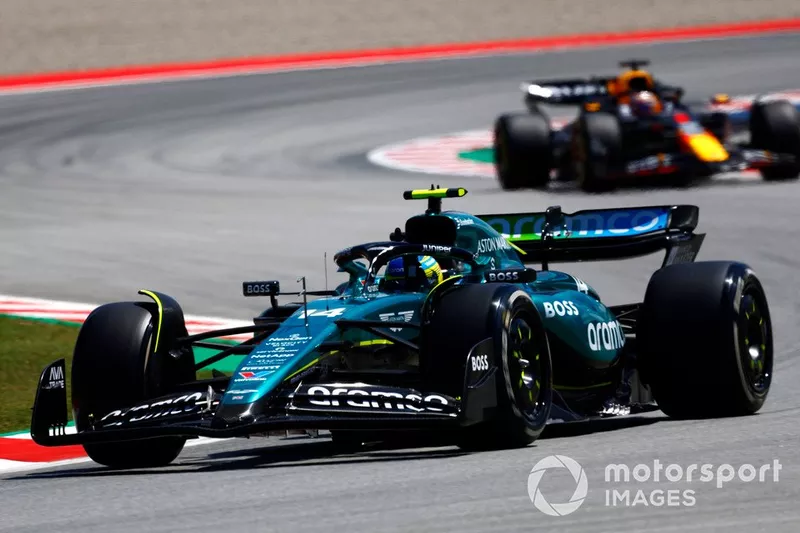 Fernando Alonso, Aston Martin AMR24, Max Verstappen, Red Bull Racing RB20