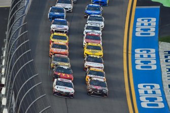 Denny Hamlin, Joe Gibbs Racing, Toyota Camry FedEx Express and Kyle Busch, Joe Gibbs Racing, Toyota Camry M&M's Chocolate Bar restart