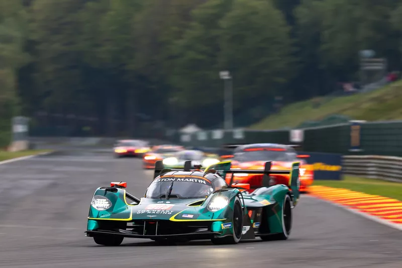 #009 Aston Martin Thor Team Aston Martin Valkyrie : Alex Riberas, Marco Sorensen