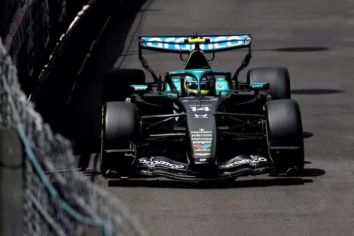 Fernando Alonso, Aston Martin Racing