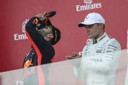 1. Daniel Ricciardo, Red Bull Racing, Valtteri Bottas, Mercedes AMG F1