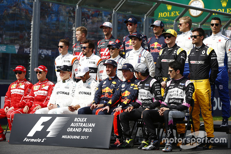 Foto de grupo de pilotos F1 2017