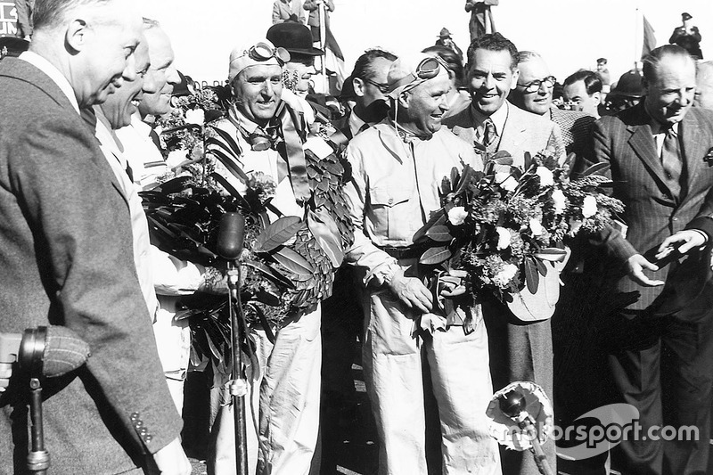 O piloto que teve a honra de levar a marca a sua primeira conquista e ao primeiro título da história da F1 foi o italiano Giuseppe Farina.