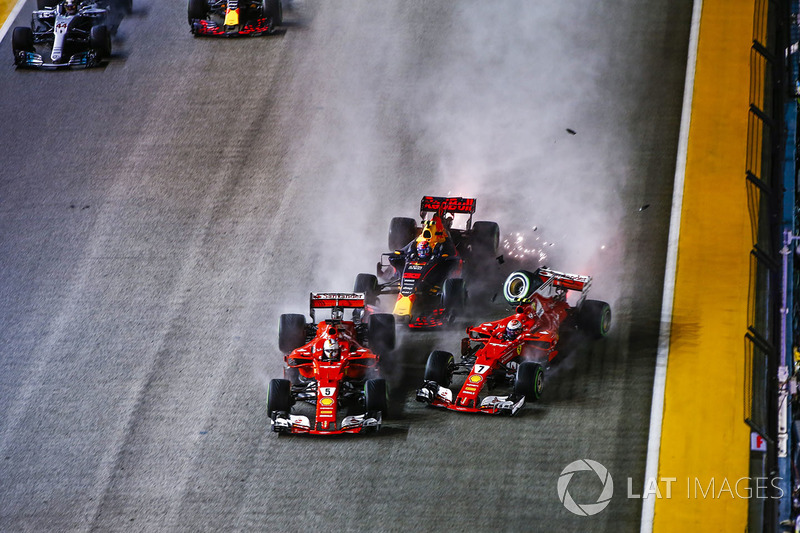 Sebastian Vettel, Ferrari SF70H, Max Verstappen, Red Bull Racing RB13, Kimi Raikkonen, Ferrari SF70H, collide at the start