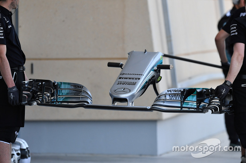 Mercedes AMG F1 W08, Frontflügel