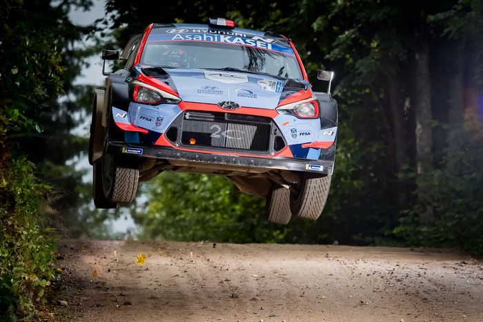 Pierre-Louis Loubet, Vincent Landais, Hyundai 2c Competition Hyundai i20 Coupe WRC