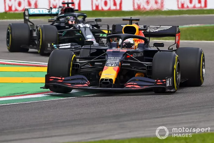 Max Verstappen, Red Bull Racing RB16, Lewis Hamilton, Mercedes F1 W11