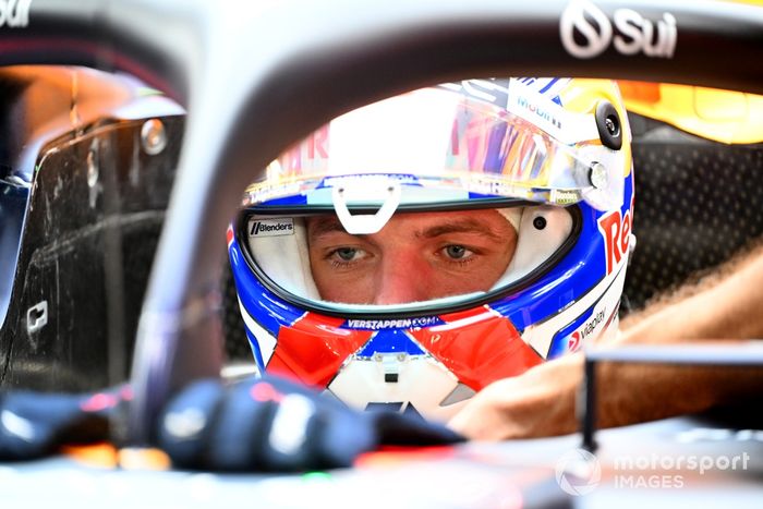 Max Verstappen, Red Bull Racing, en el cockpit 