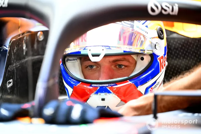 Max Verstappen, Red Bull Racing, en el cockpit 