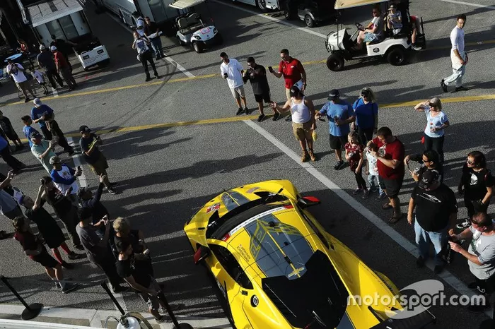 #3 Corvette Racing Corvette C8.R: Antonio Garcia, Jordan Taylor, Nicky Catsburg