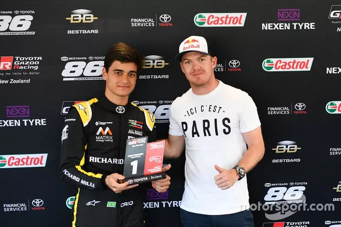 Pole sitter Caio Collet