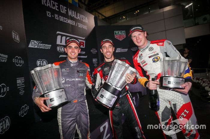 Podio: ganador Esteban Guerrieri, ALL-INKL.COM Münnich Motorsport Honda Civic Type R TCR, segundo lugar Mikel Azcona, PWR Racing CUPRA TCR, tercer lugar Johan Kristoffersson, SLR Volkswagen Volkswagen Golf GTI TCR