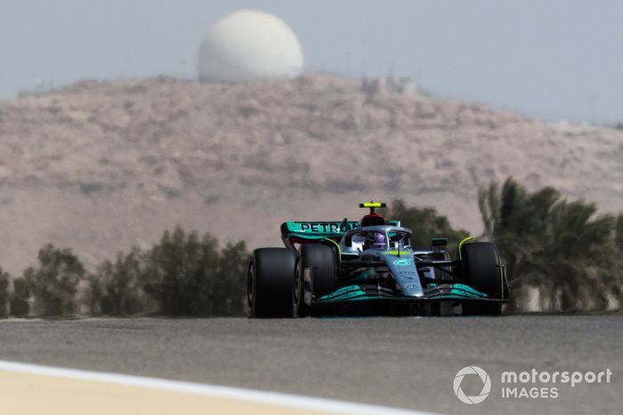 Lewis Hamilton, Mercedes W13