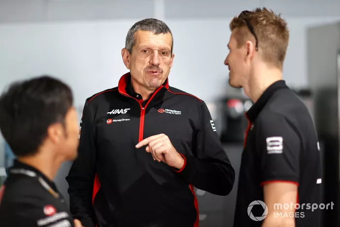 Guenther Steiner, Director del equipo Haas F1 Team Nico Hulkenberg, Haas F1 Team 