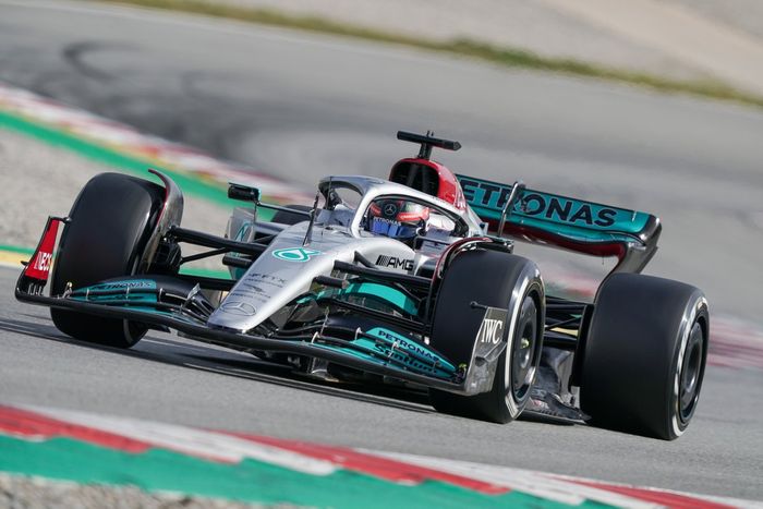 George Russell, Mercedes W13