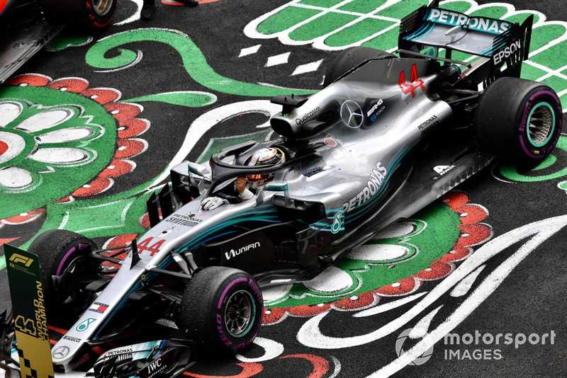 Льюіс Хемілтон, Mercedes AMG F1 W09