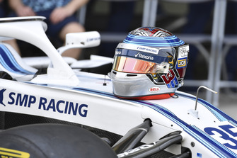 Le casque de Sergey Sirotkin, Williams Racing lors de la photo de fin d'année de Williams Racing