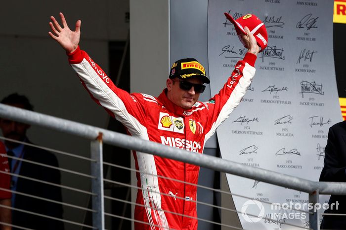 Podio: ganador de la carrera Kimi Raikkonen, Ferrari