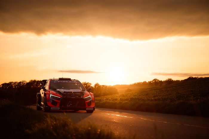 Thierry Neuville, Martijn Wydaeghe, Hyundai World Rally Team Hyundai i20 N Rally1