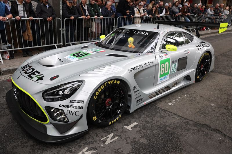 #60 Iron Lynx Mercedes-AMG LMGT3: Andrew Gilbert, Lorcan Hanafin, Fran Rueda