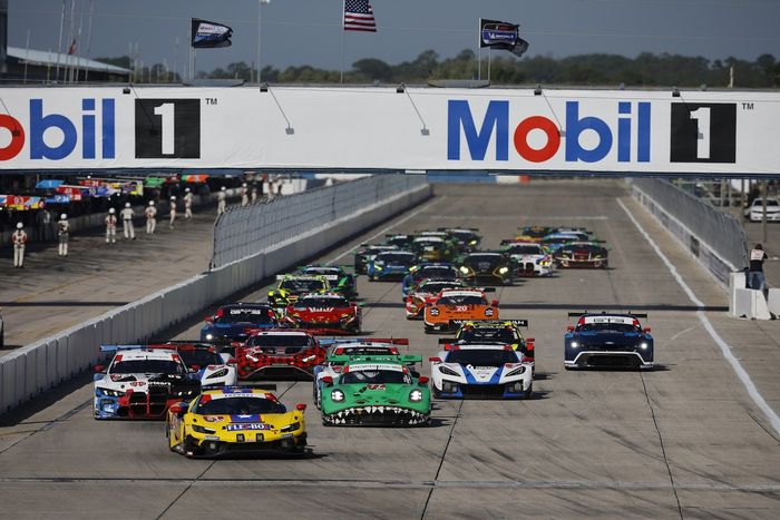 #81 DragonSpeed Ferrari 296 GT3: Albert Costa, Davide Rigon, Giacomo Altoe