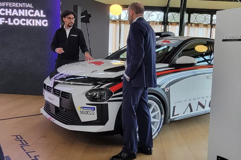 Presentazione Lancia Ypsilon Rally4 HF