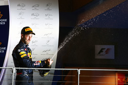 Daniel Ricciardo, Red Bull Racing festeggia il secondo posto sul podio