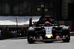 Данііл Квят, Scuderia Toro Rosso STR11