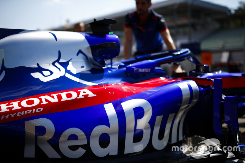 The car of Brendon Hartley, Toro Rosso STR13