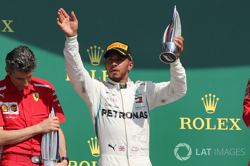 P2: Lewis Hamilton, Mercedes-AMG F1 W09