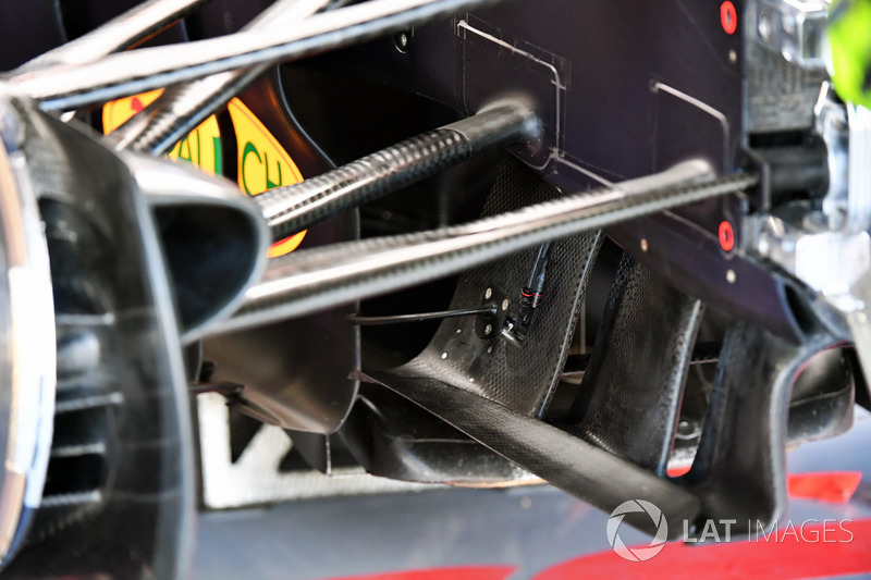 Detalle de la suspensión delantera Red Bull Racing RB14