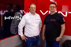 Gildo Pallanca Pastor, propietario, Venturi Formula E, Ulrich Fritz, CEO de HWA AG