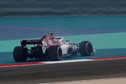 Charles Leclerc, Sauber C37 spins