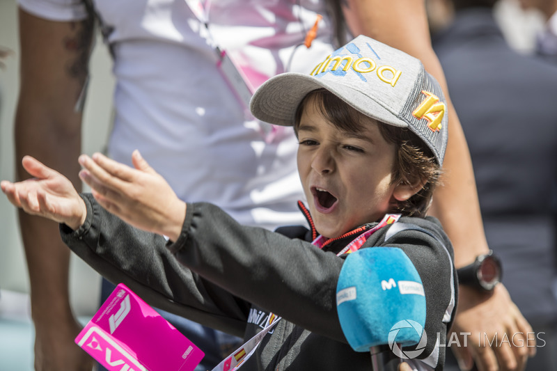 Young Fernando Alonso, McLaren fan