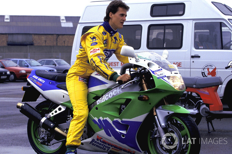 Michael Schumacher, Benetton, sulla sua Kawasaki ZXR400