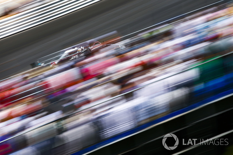 Lewis Hamilton, Mercedes AMG F1 W09