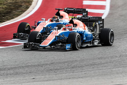 Esteban Ocon, Manor Racing MRT05; Pascal Wehrlein, Manor Racing MRT05