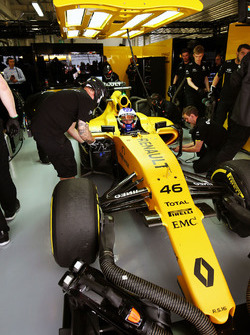 Сергей Сироткин, Renault Sport F1 Team RS16