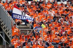 Max Verstappen, Red Bull Racing fans