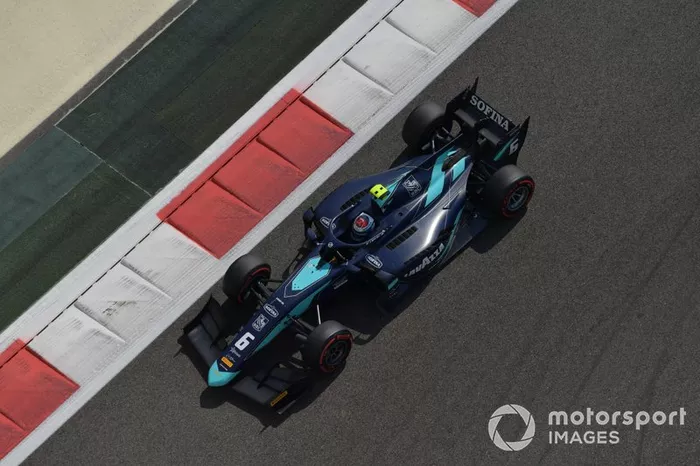 Nicholas Latifi, Dams 