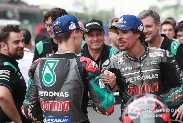 Poleman Fabio Quartararo, Petronas Yamaha SRT, tercero Franco Morbidelli, Petronas Yamaha SRT