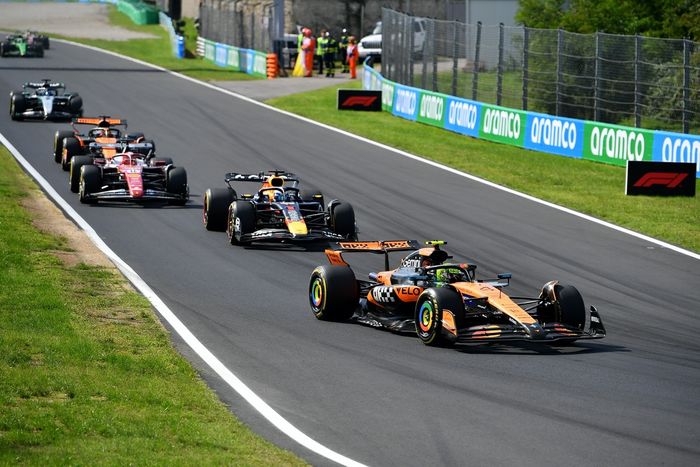 Charles Leclerc, Ferrari, Lando Norris, McLaren, Max Verstappen, Red Bull Racing