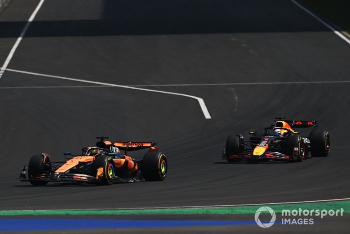 Oscar Piastri, McLaren, Max Verstappen, Red Bull Racing