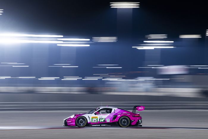 #85 Iron Dames Porsche 911 GT3 R LMGT3: Célia Martin, Rahel Frey, Michelle Gatting