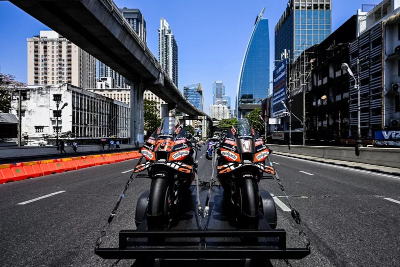 Motos de Marco Bezzecchi, Jorge Martin, Aprilia Racing
