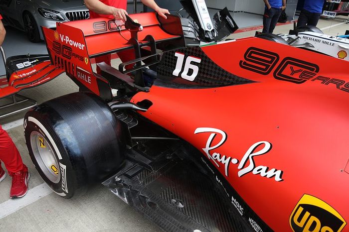 Detalle del suelo del Ferrari SF90