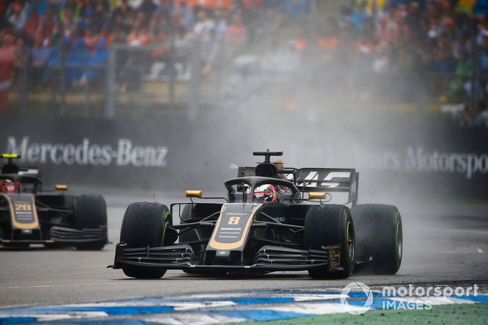 Romain Grosjean, Haas F1 Team VF-19,  Kevin Magnussen, Haas F1 Team VF-19