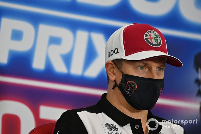 Kimi Raikkonen, Alfa Romeo Racing en la rueda de prensa 
