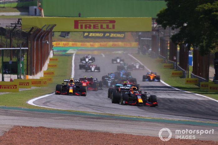 Max Verstappen, Red Bull Racing RB16B, Valtteri Bottas, Mercedes W12, Sergio Perez, Red Bull Racing RB16B 